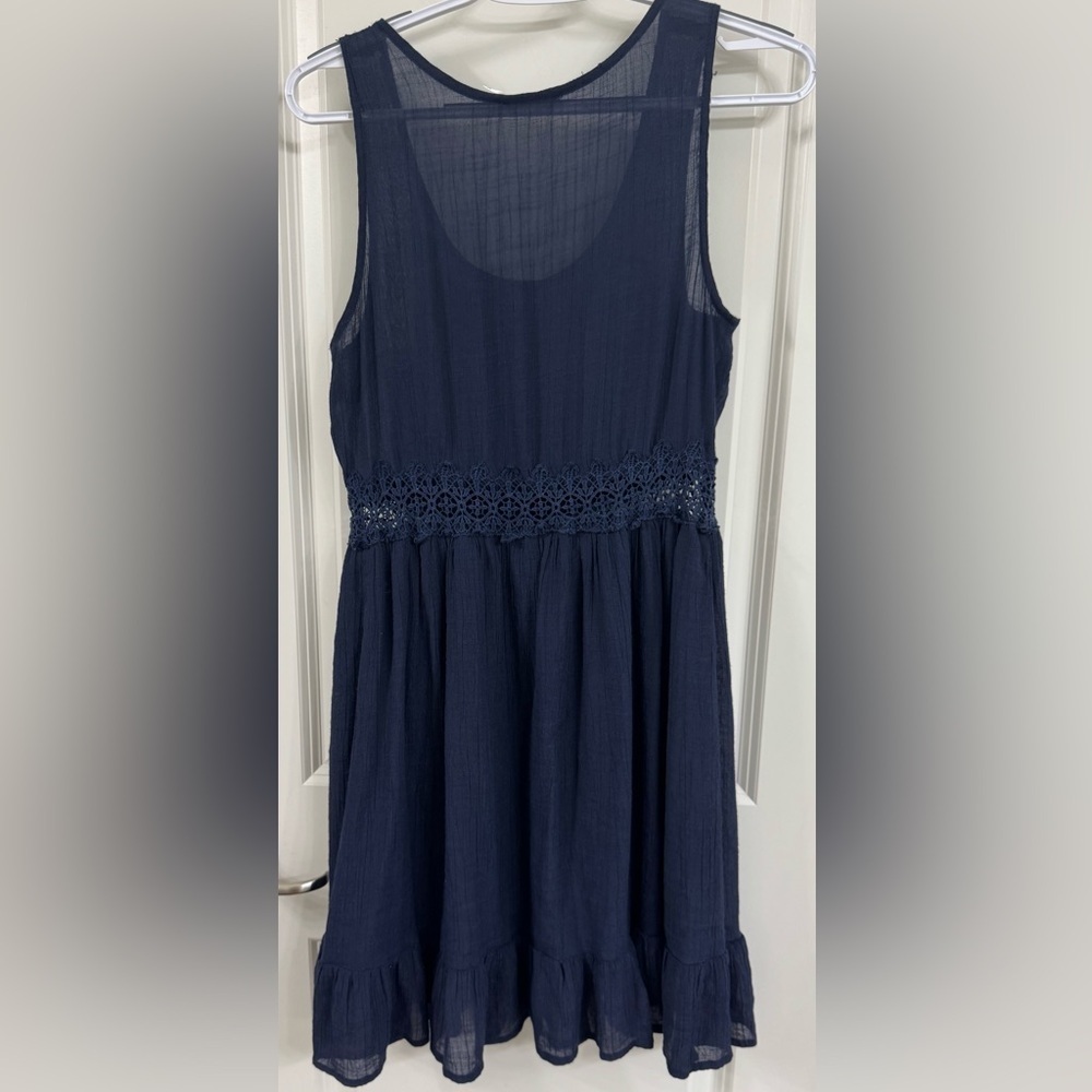 Casual Navy Sleeveless Midi Dress - Picture 2 of 4